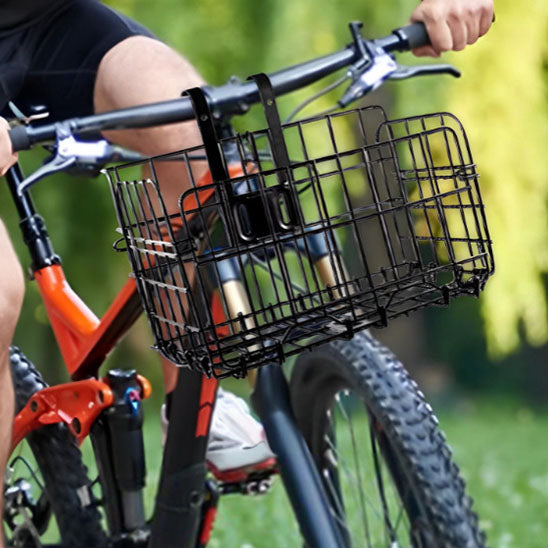 panier velo en acier sur guidon vélo tout terrain