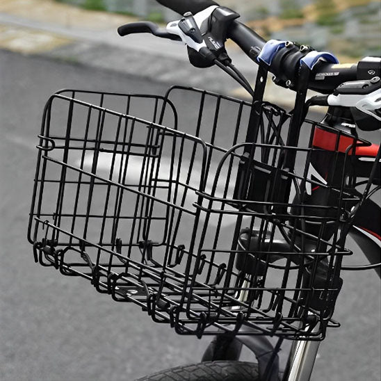 panier velo en fil d'acier sur le guidon